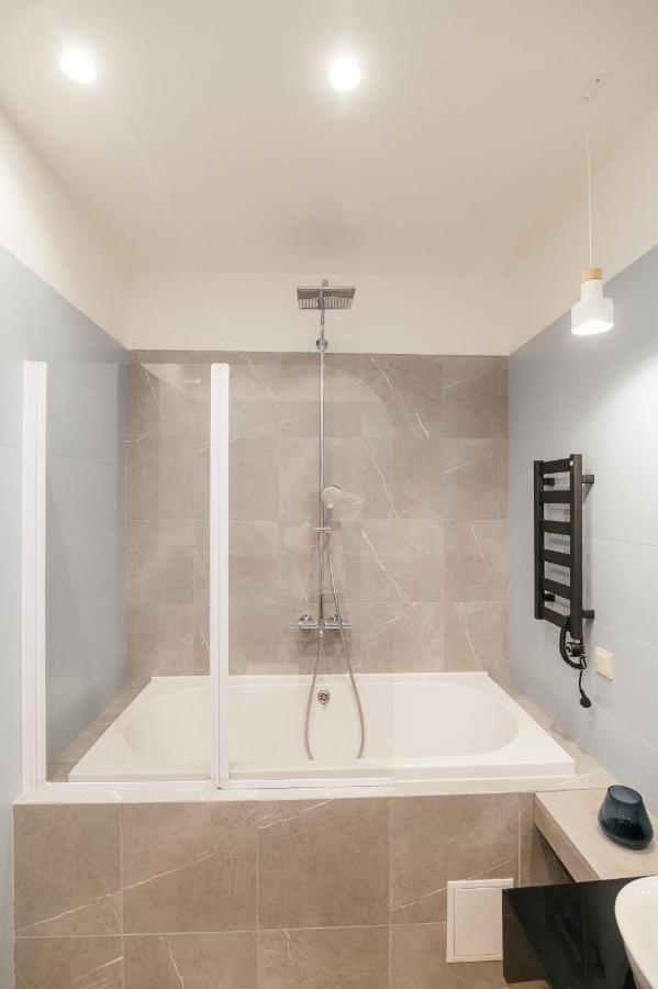 Pearl Premium Apartments 3 Kiev Eksteriør bilde